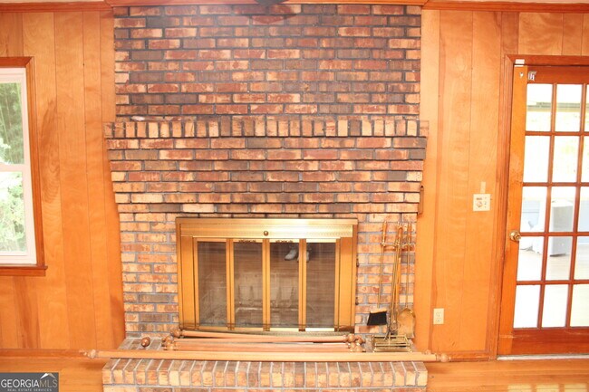 Building Photo - 1179 Old Coach Rd