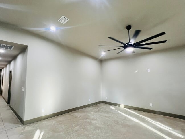 Building Photo - 48 1st Ave