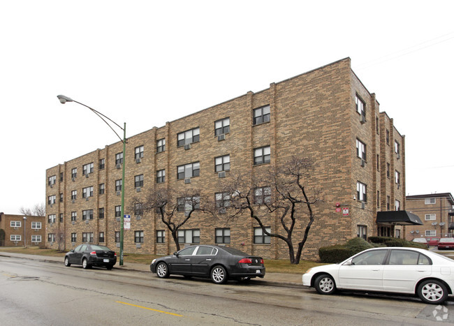 Building Photo - 1950 W Devon Ave