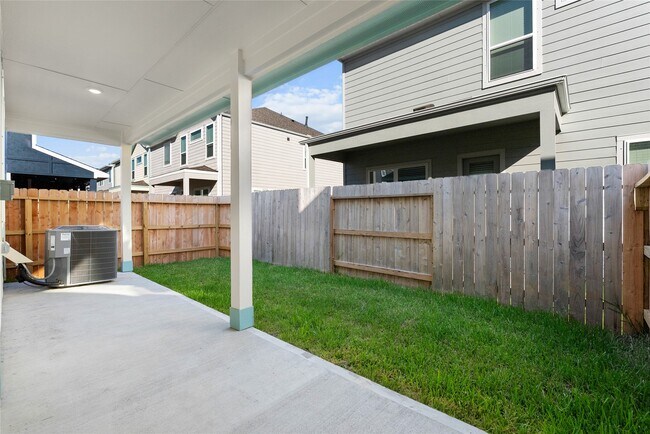 Building Photo - 702 Sand Dollar Dr