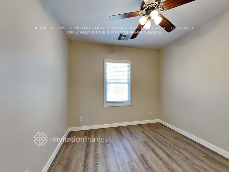 Building Photo - 5614 S 21st Pl