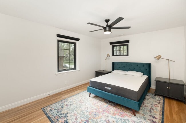 Building Photo - Modern Elegance Meets Mt. Lookout Charm – ...