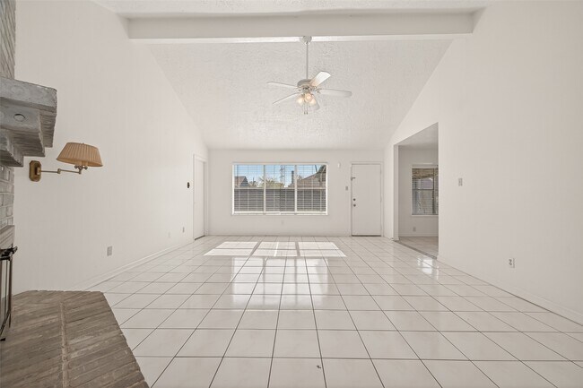 Building Photo - 2803 Fir Crest Ct