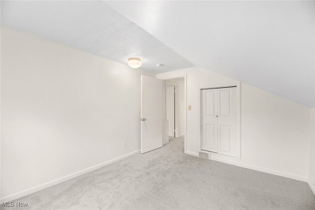 Building Photo - 3060 Ravenna St