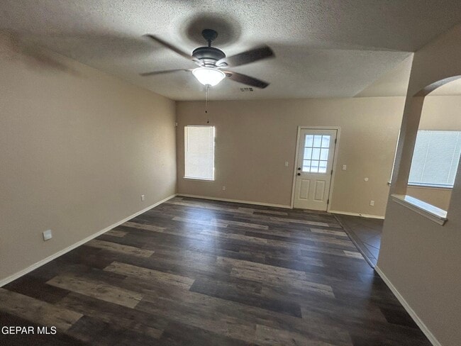 Building Photo - 12857 Little Misty Ln