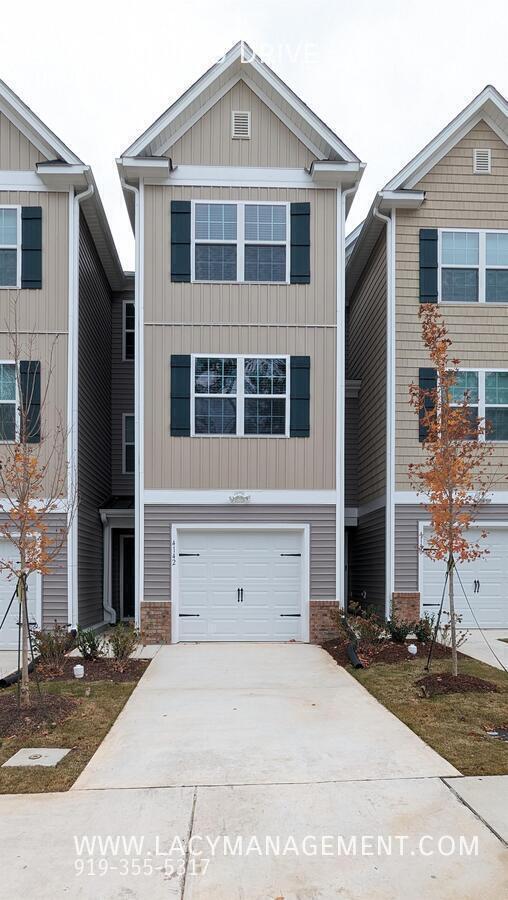 Building Photo - 4142 Trevino Dr