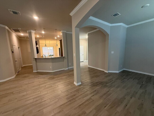 Building Photo - GORGEOUS 3-bedroom 2-bathroom home in Cedarbrook Estates!