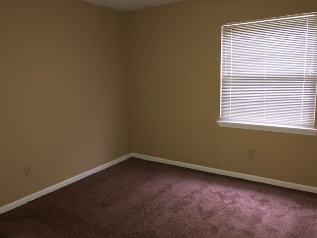 Building Photo - 5633 Hornaday Rd