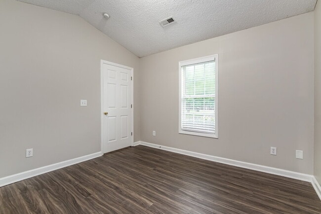 Building Photo - 33 Brantley Cir