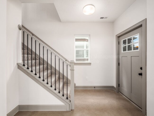 Building Photo - 166 Wisconsin Ave