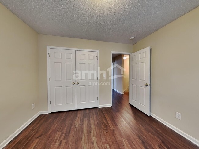 Building Photo - 3345 Wiliton Way