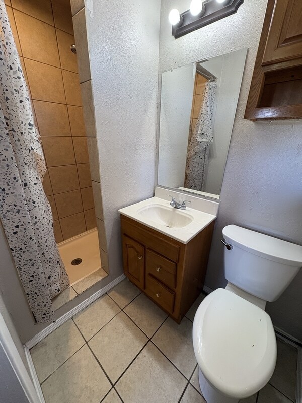 Building Photo - 10124 E 22nd St