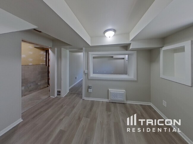 Building Photo - 15307 67th Pl N