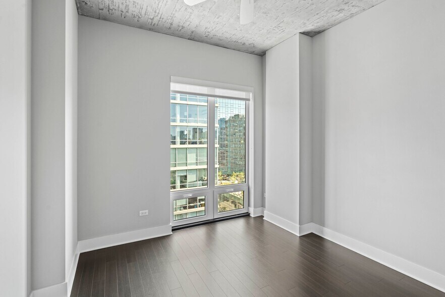 Building Photo - 114 W Polk St