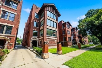 Building Photo - 5229 S Greenwood Ave