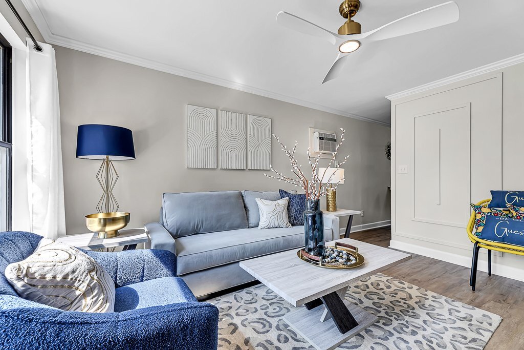 Building Photo - 703 2nd St