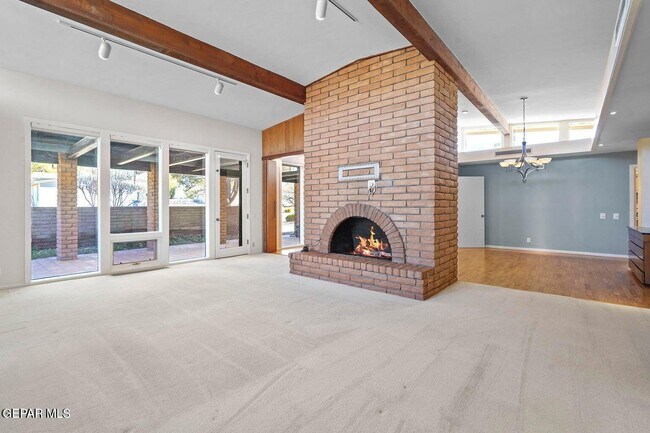 Building Photo - 528 Stonebluff Rd