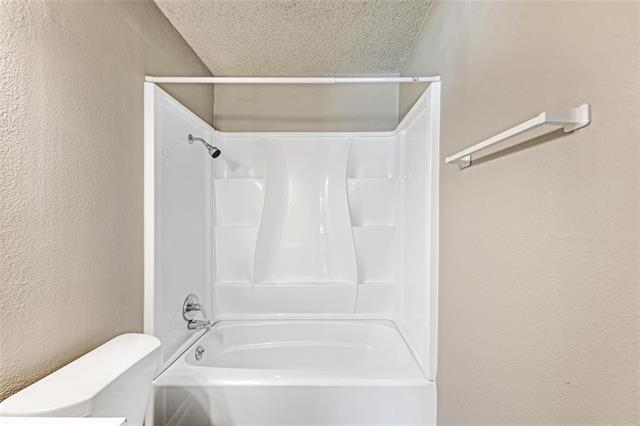 Building Photo - 4713 Laverda Dr