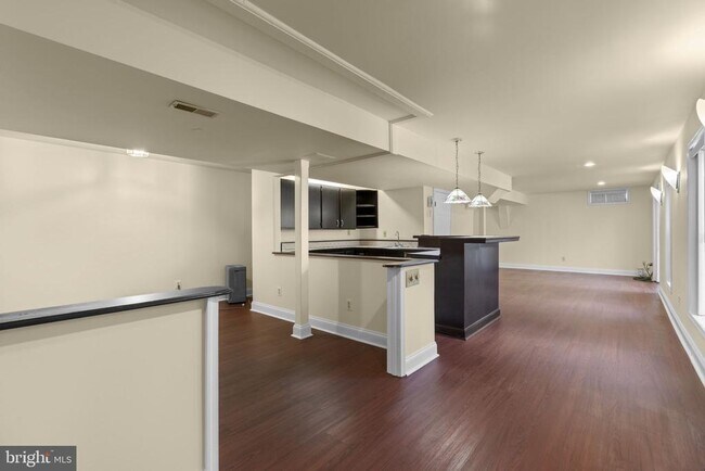 Building Photo - 10211 Brightstone Pl
