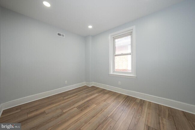 Building Photo - 145 Summit Terrace