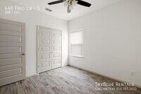 Building Photo - 440 Frio Ln