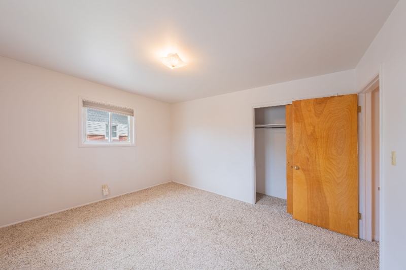 Building Photo - 4038 4th Ave N