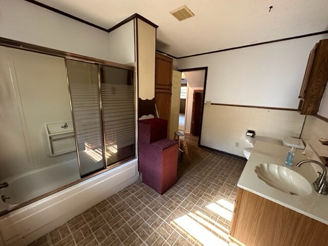 Building Photo - 1704 Pichard St