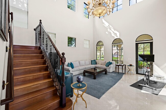 Building Photo - 7040 Long Leaf Dr