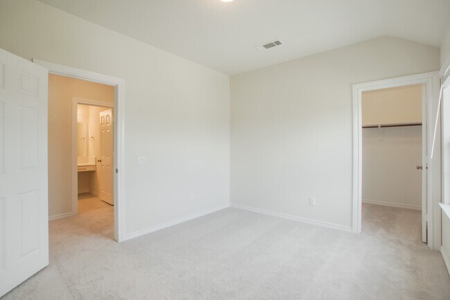 Building Photo - 3 Pioneer Canyon Pl