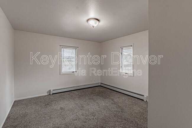 Building Photo - 990 Beech St