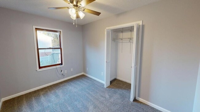 Building Photo - 112 Oakland Dr