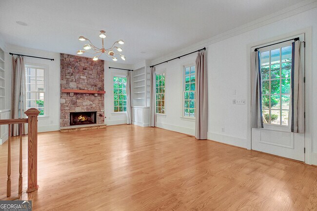 Building Photo - 9043 Selborne Ln