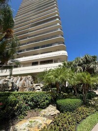 Building Photo - 19667 Turnberry Way