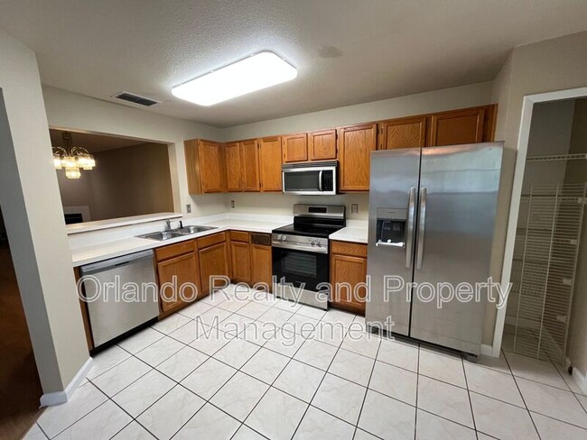 Building Photo - 2644 Lancaster Ct