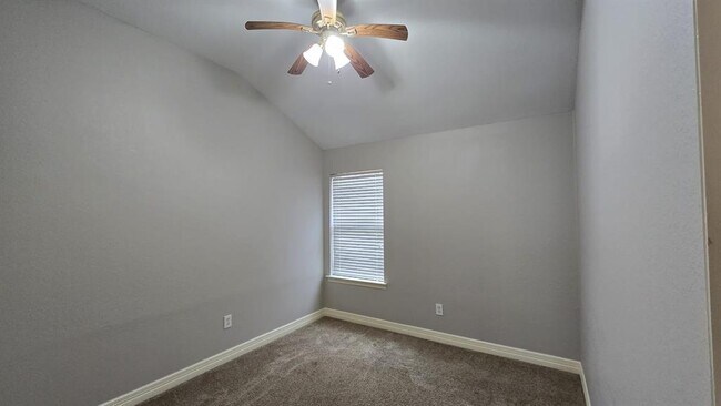 Building Photo - 6011 Decker Ridge Ct