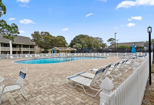 Building Photo - 125 Sunset Bay