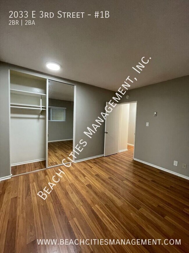 Building Photo - 2033 E 3rd St