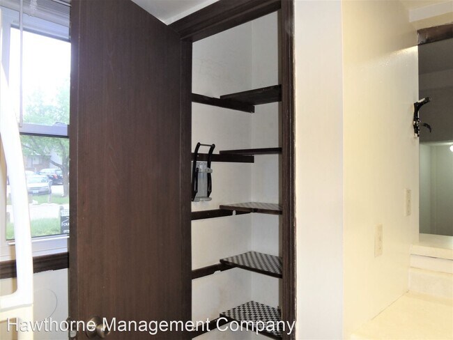 Building Photo - 3 br, 3.5 bath House - 409 Foxfire Drive