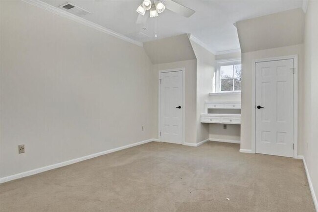Building Photo - 3112 Brightwood Dr, Austin, Texas 78746