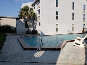 Building Photo - Oceanfront Condo on Beautiful Amelia Island