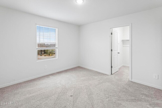 Building Photo - 9637 W Agora Ln