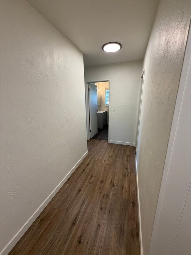 Building Photo - Remodeled home