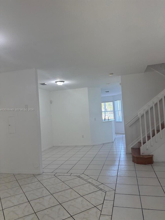 Building Photo - 8525 SW 165th Pl