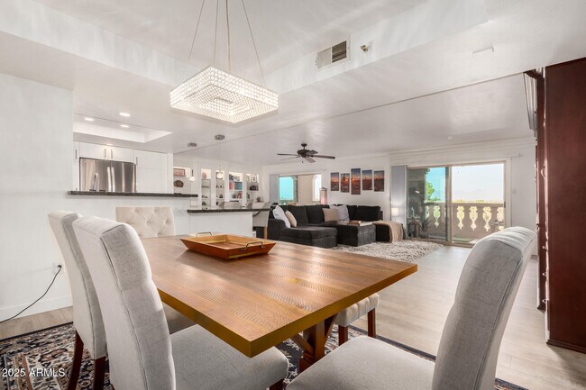 Building Photo - 7970 E Camelback Rd