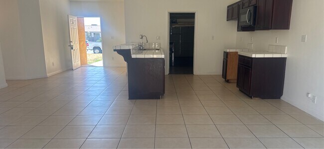 Building Photo - 530 Sunset Meadow Ln