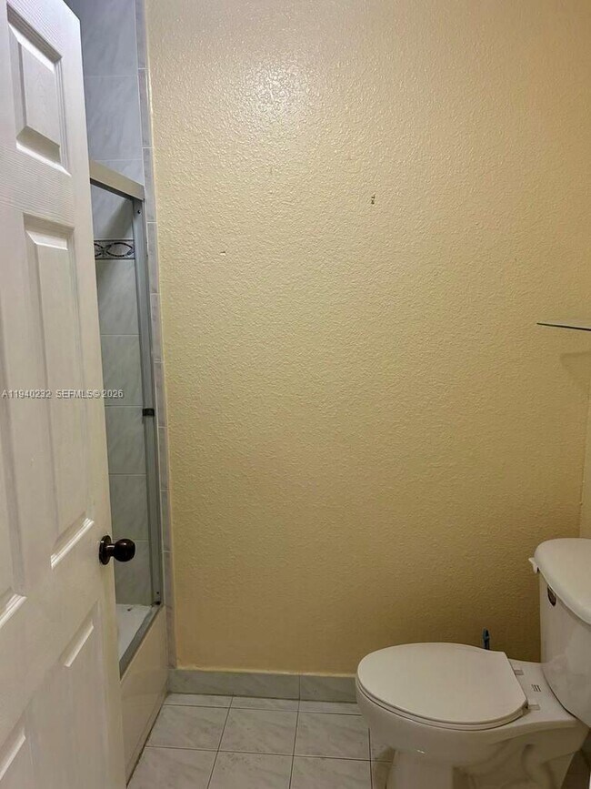 Building Photo - 10604 NW 87th Ct