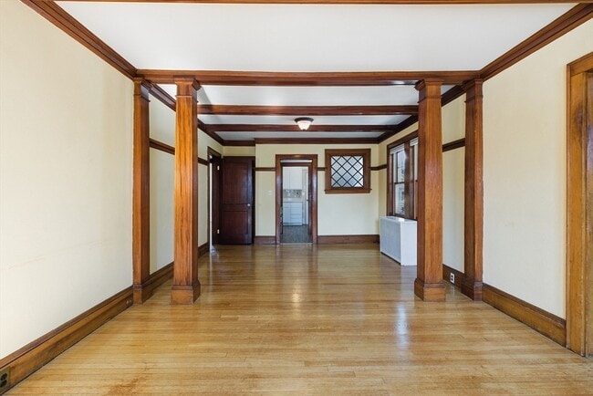 Building Photo - 7 Clyde Rd