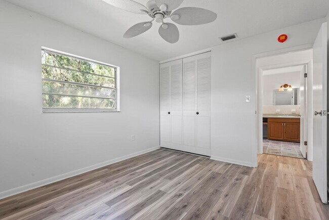 Building Photo - 1335 S Flagler Ave