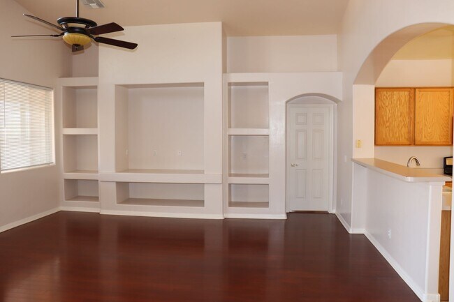 Building Photo - Beautiful West Side Home in Gated Community