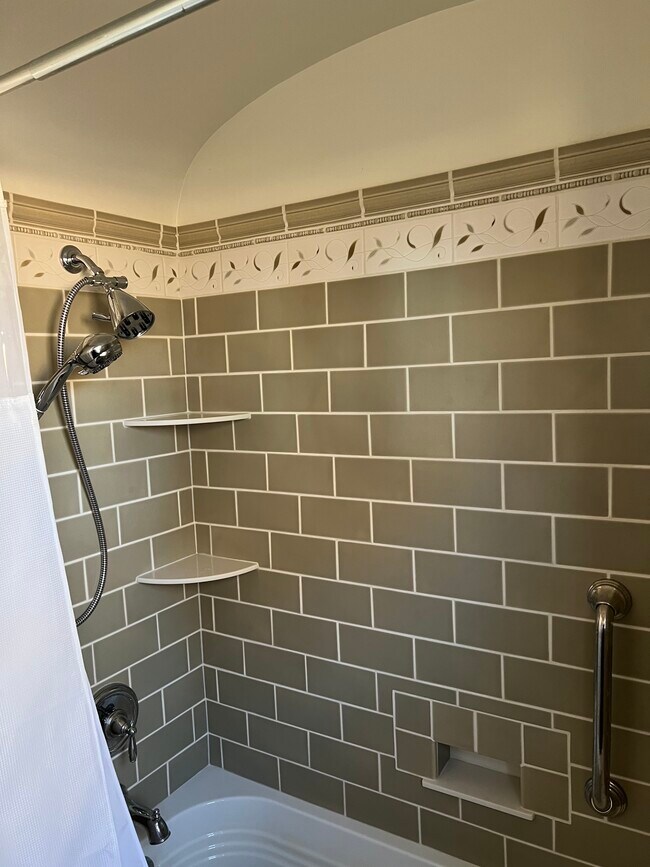Shower in main floor bath. - 27 S Riverview Hts